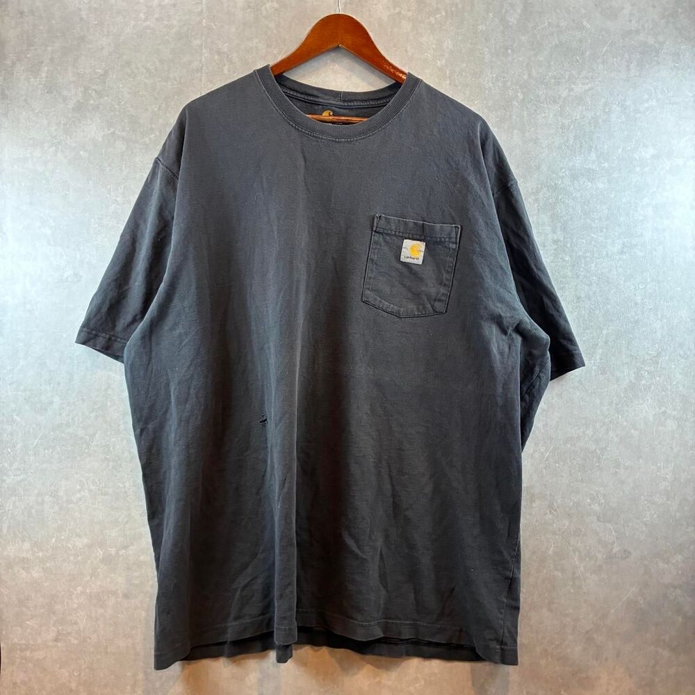 Carhartt Men's Grey and Black T-shirt